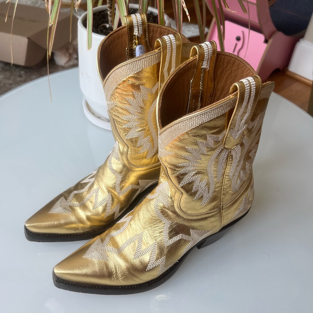 Miron Crosby Gold Metallic Boots
